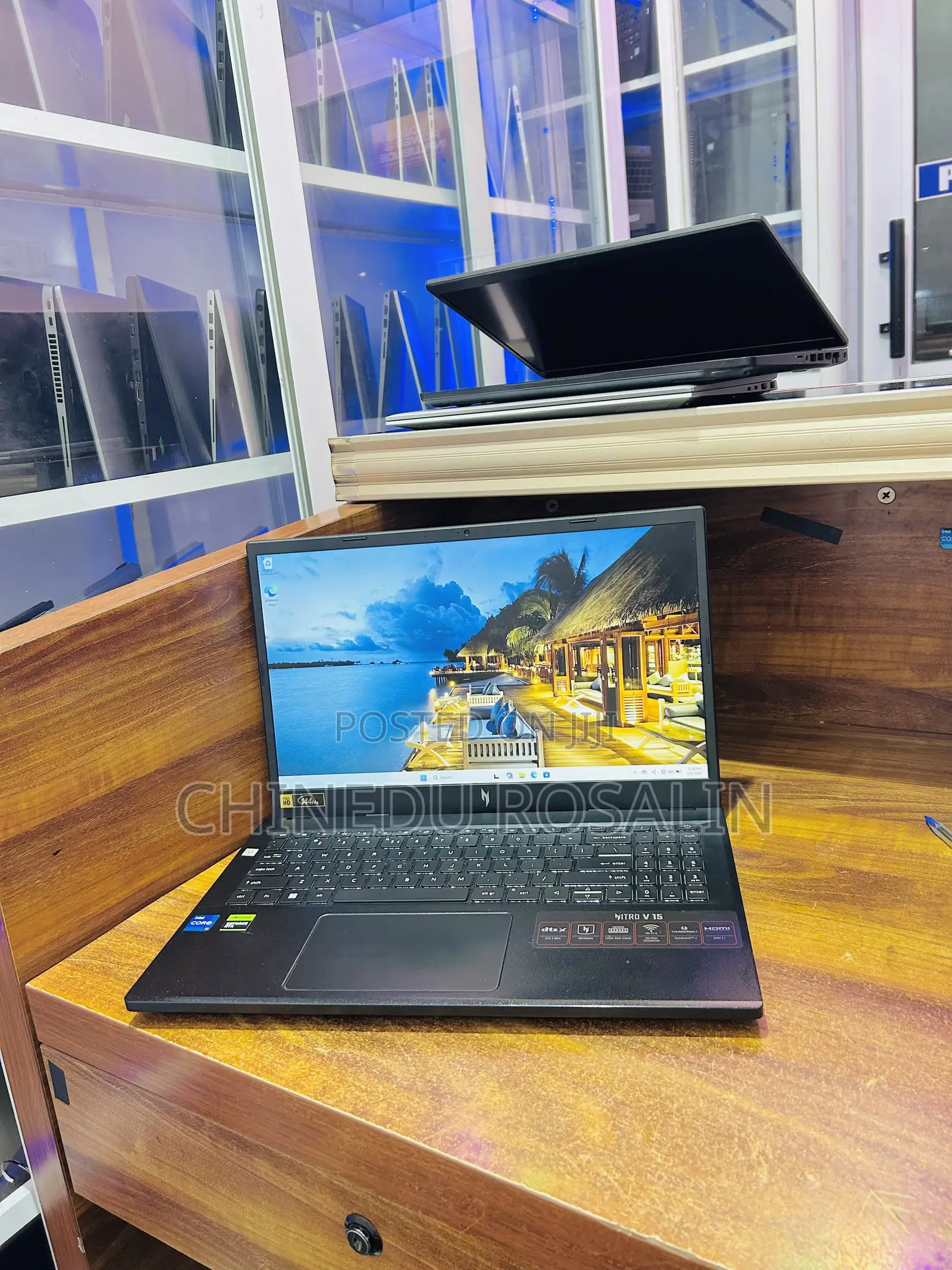 Laptop Acer Nitro V 15 16GB Intel Core i7 SSD 1T