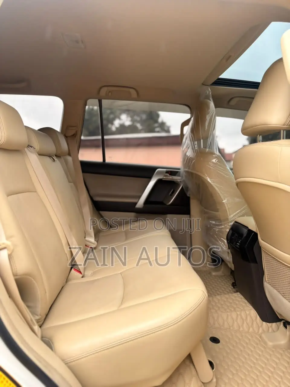 Toyota Land Cruiser Prado 2017 White