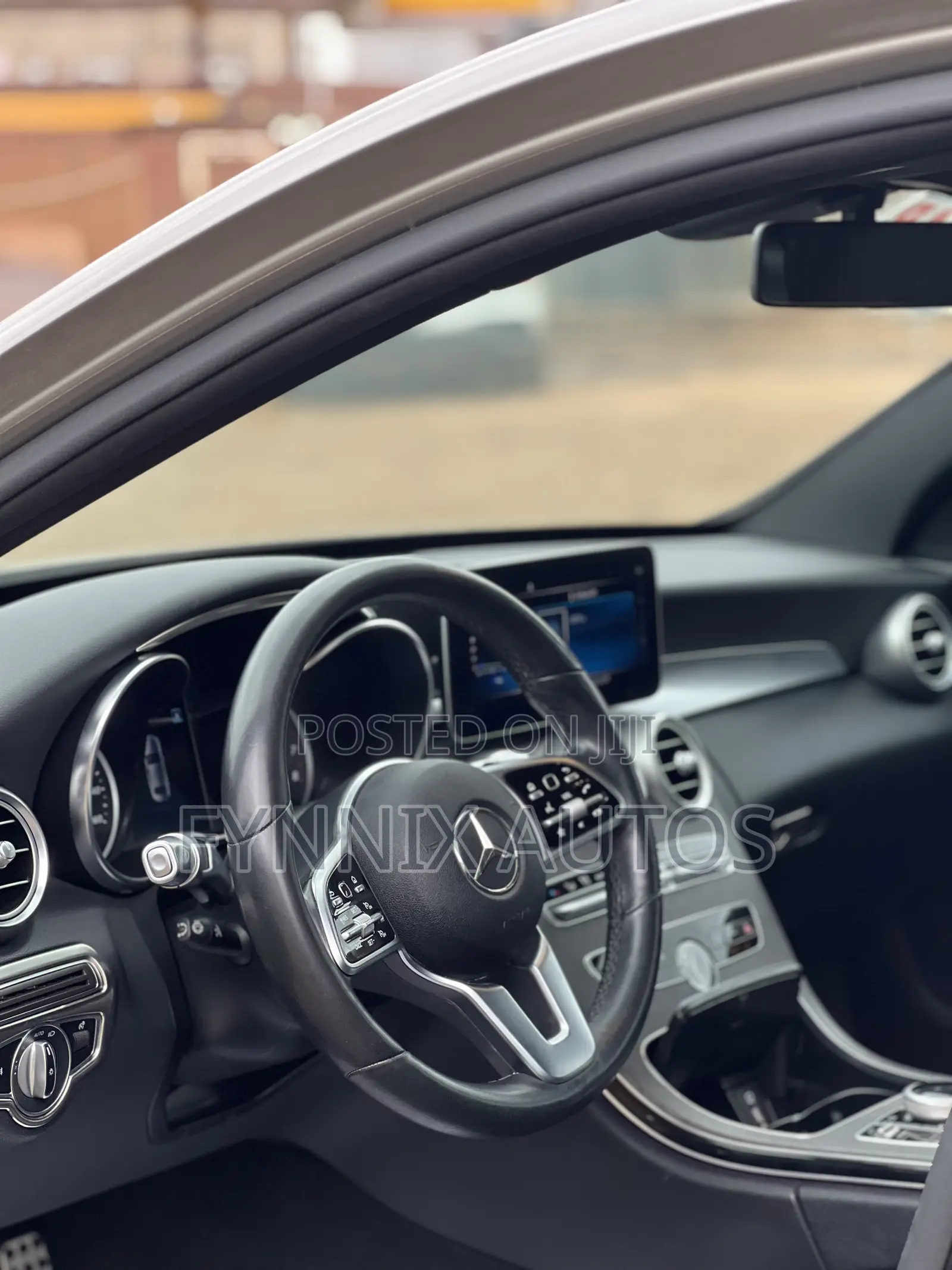 Mercedes-Benz C300 2020
