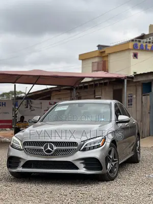 Mercedes-Benz C300 2020