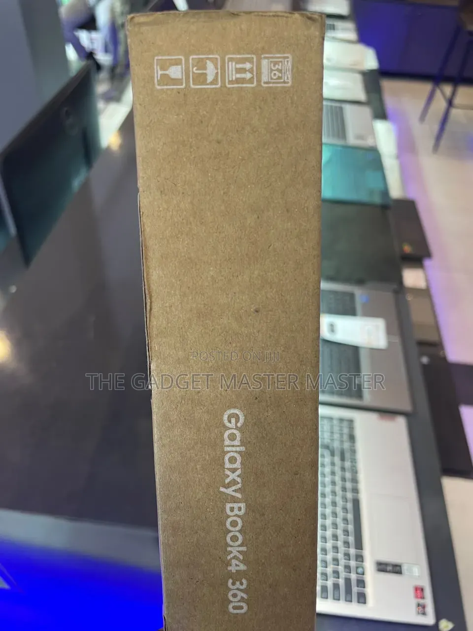 New Laptop Samsung Galaxy Book4 360 16GB Intel Core 7 SSD 512GB