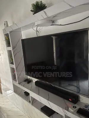 LG 47inch TV Smart
