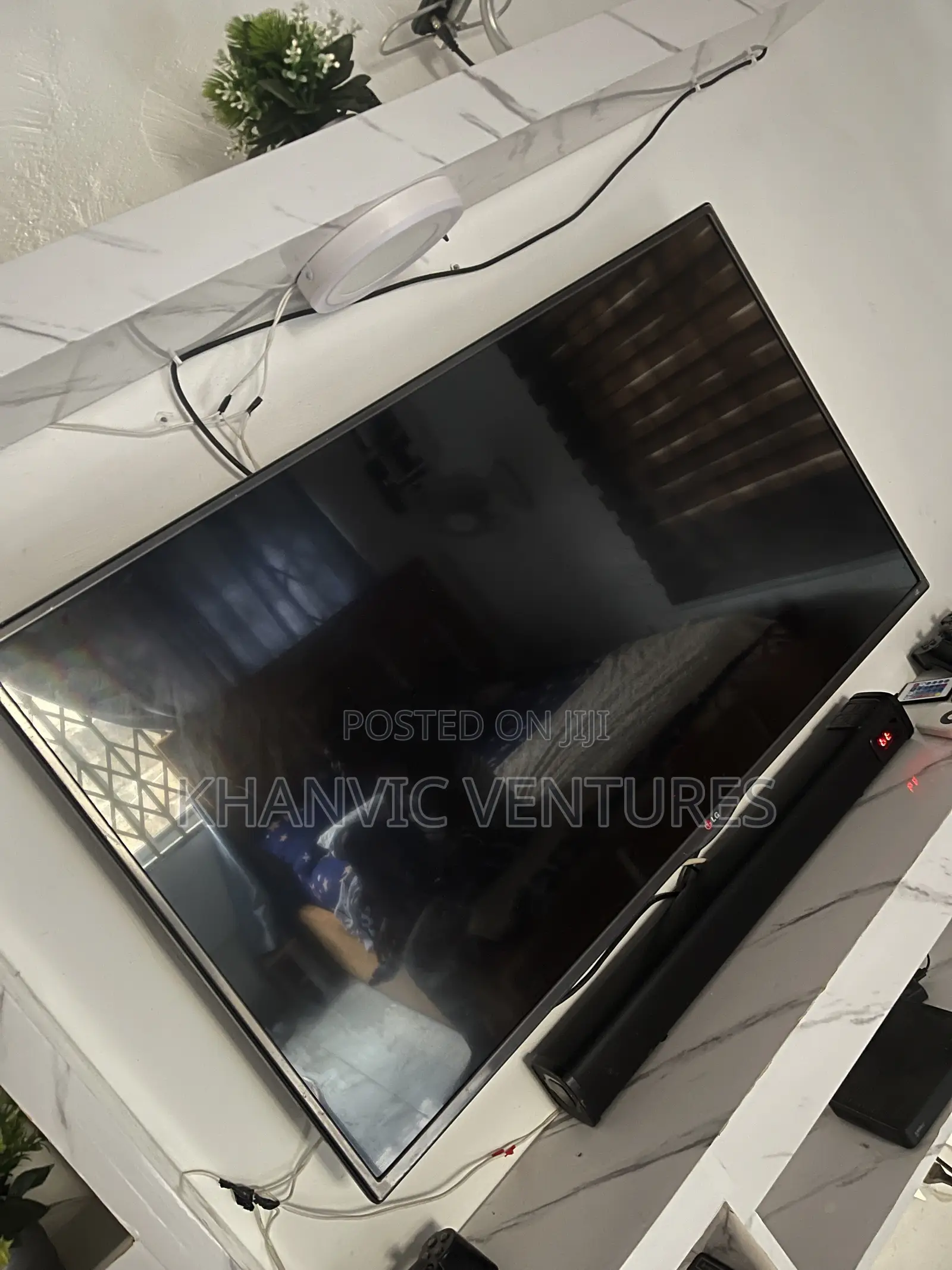 LG 47inch TV Smart