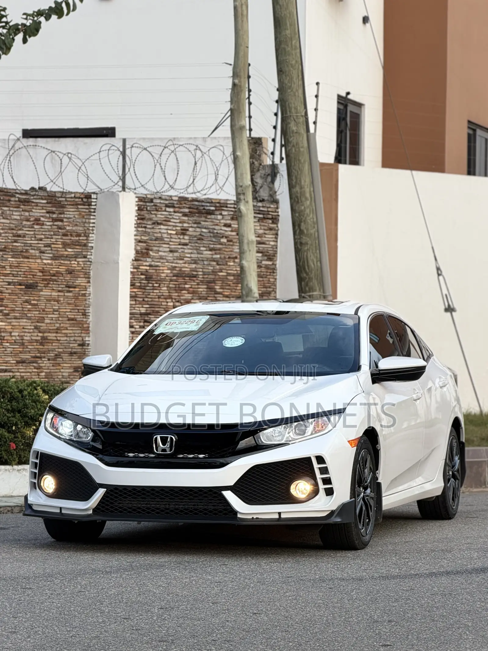 Honda Civic EX Hatchback 2019 White