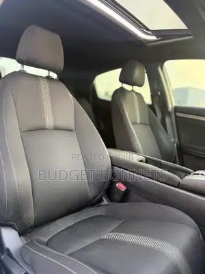 Honda Civic EX Hatchback 2019 White