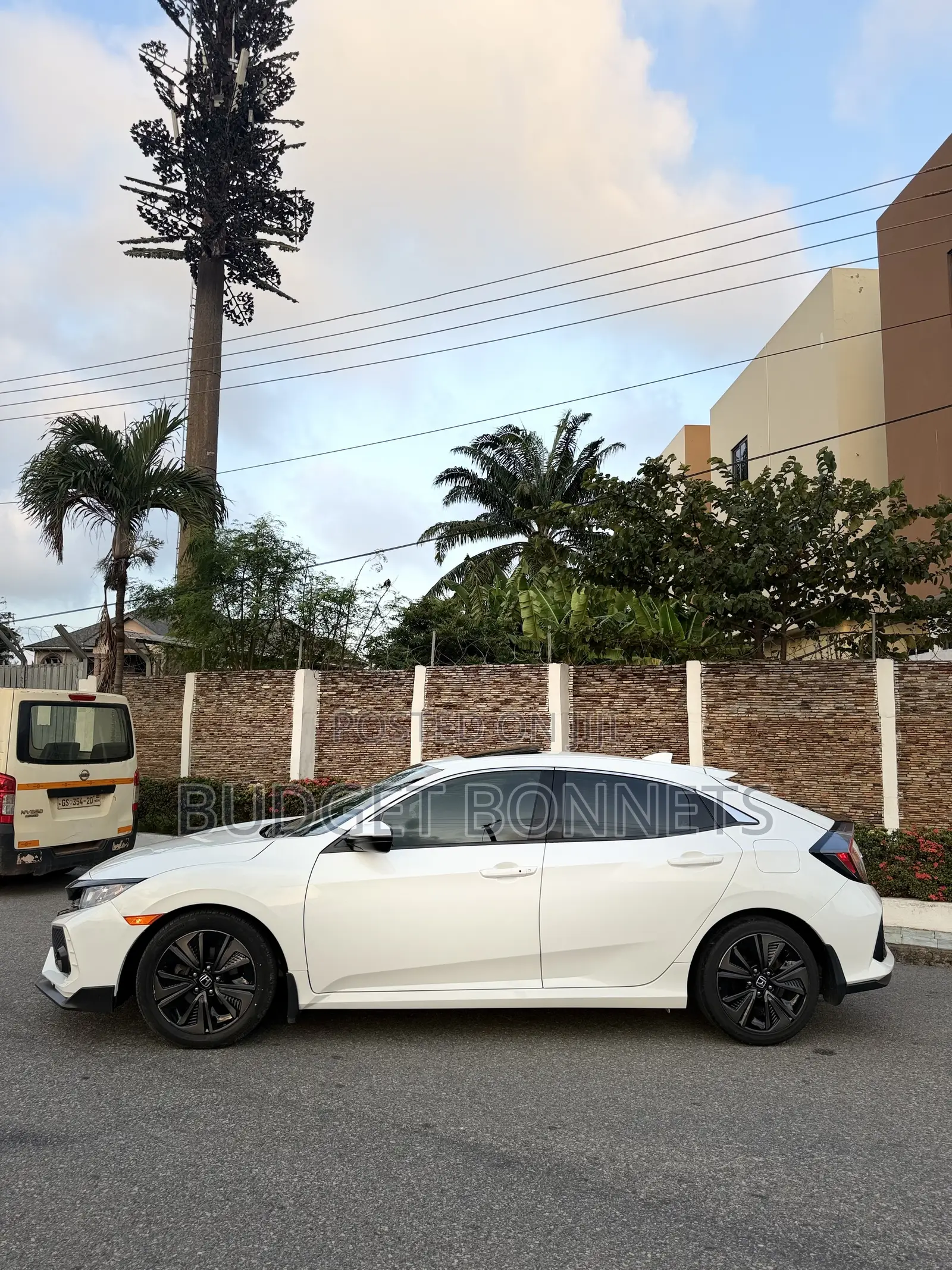 Honda Civic EX Hatchback 2019 White