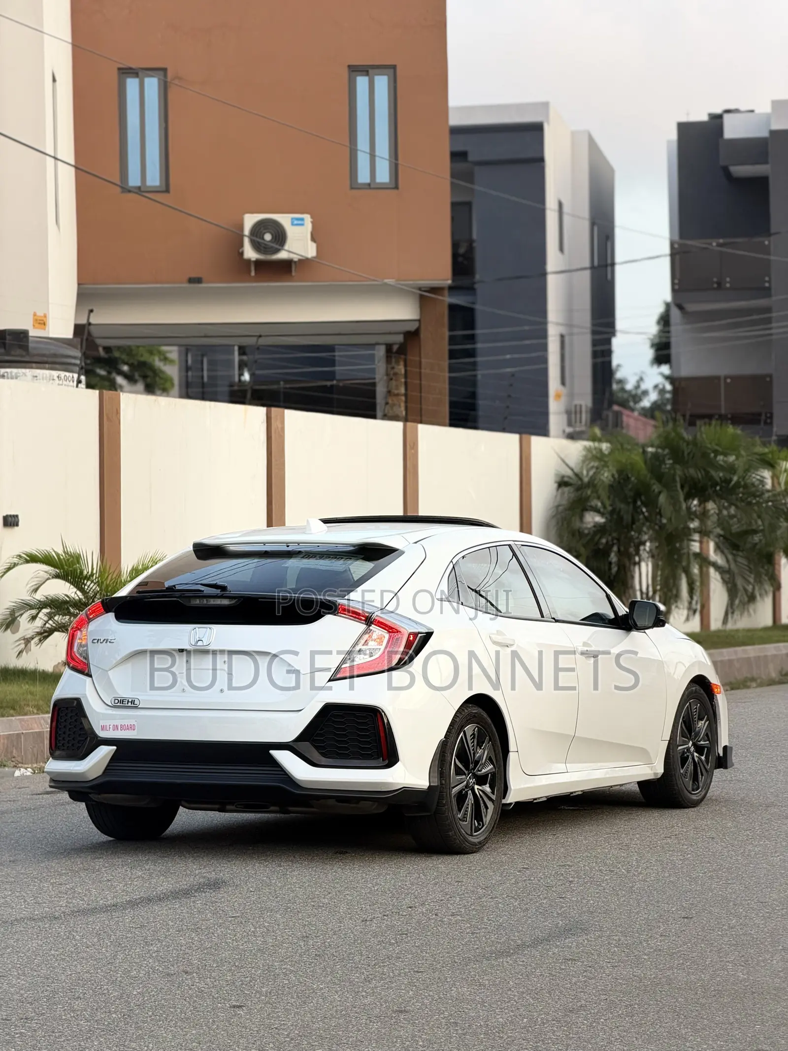 Honda Civic EX Hatchback 2019 White