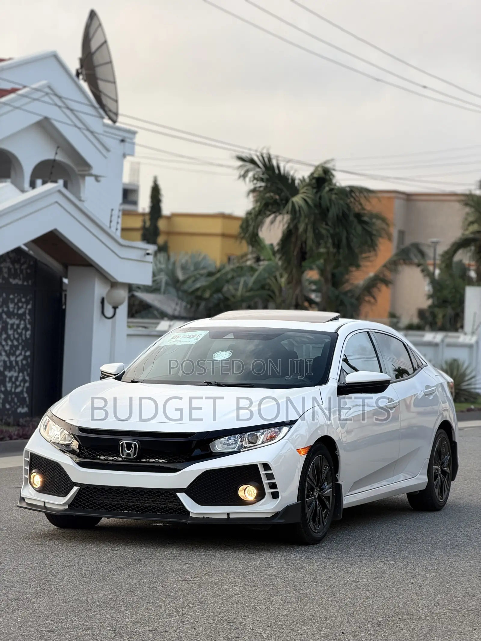 Honda Civic EX Hatchback 2019 White