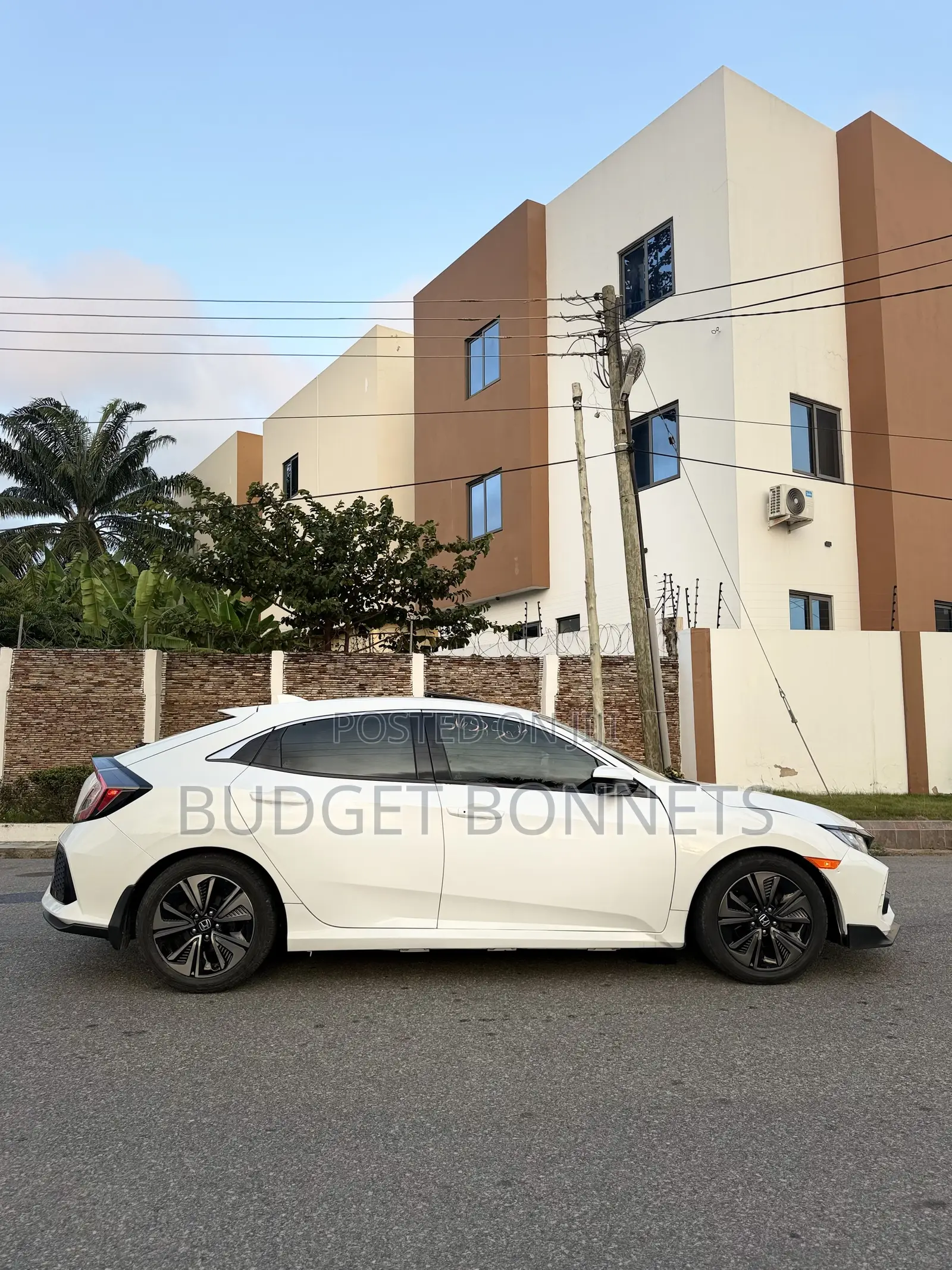Honda Civic EX Hatchback 2019 White