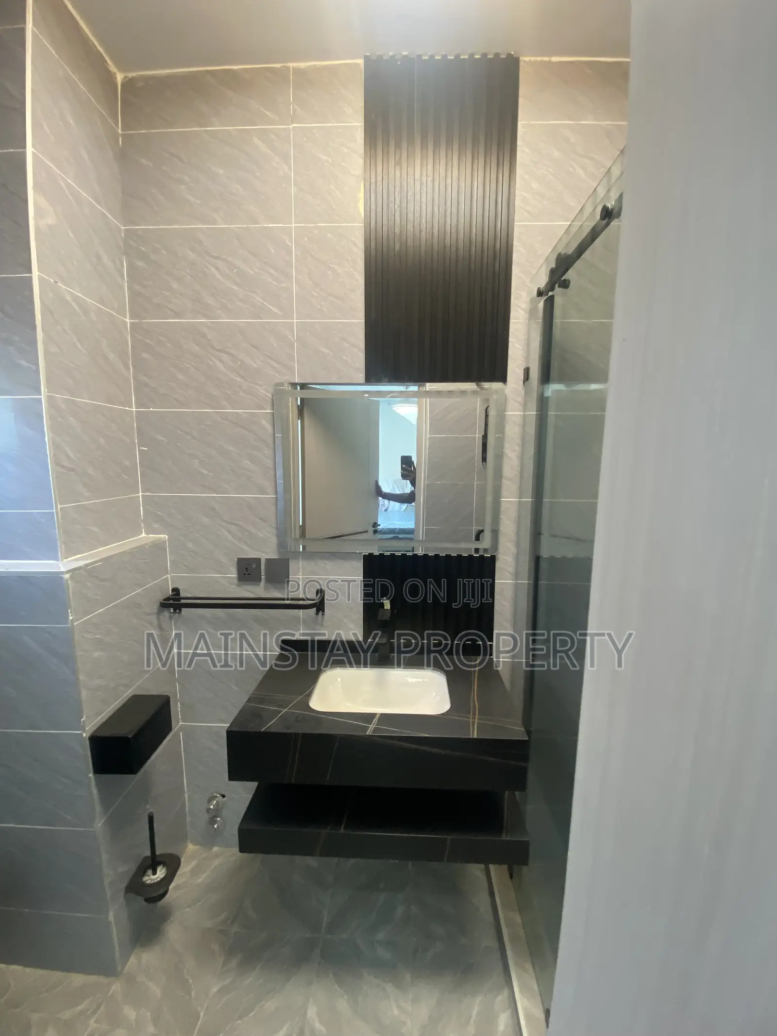 2bdrm Apartment in Mainstay Estates, Airport Residential Area for rent