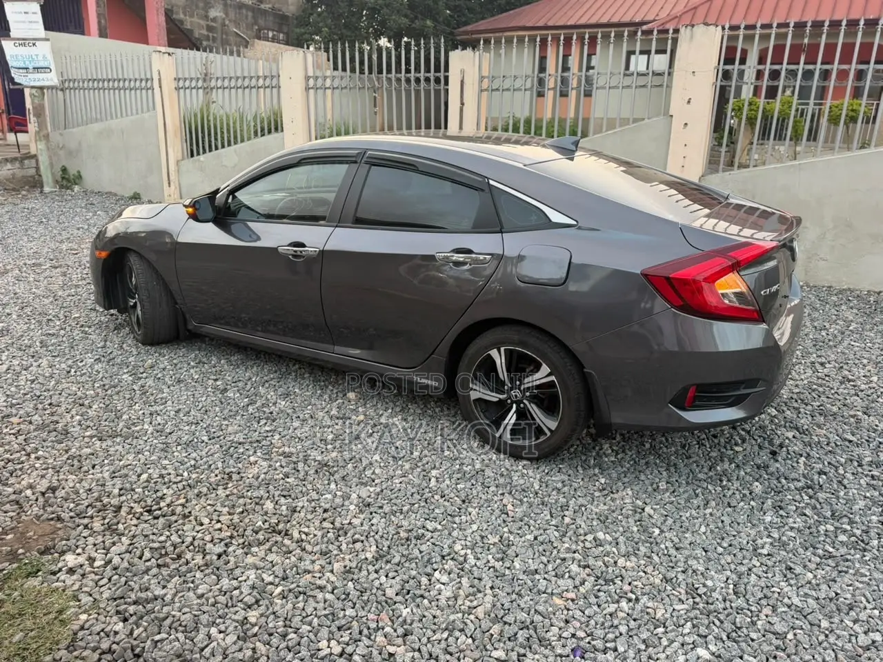 Honda Civic Touring 4dr Sedan (1.5L 4cyl) 2017 Gray