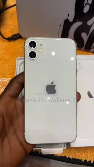 New Apple iPhone 11 64 GB White