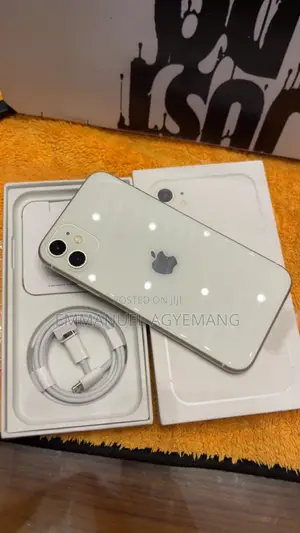 New Apple iPhone 11 64 GB White