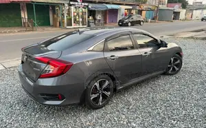 Honda Civic Touring 4dr Sedan (1.5L 4cyl) 2017 Gray