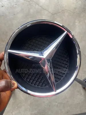Mercedes Benz GLC-300 Front Bumper Crown