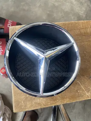 Mercedes Benz GLC-300 Front Bumper Crown