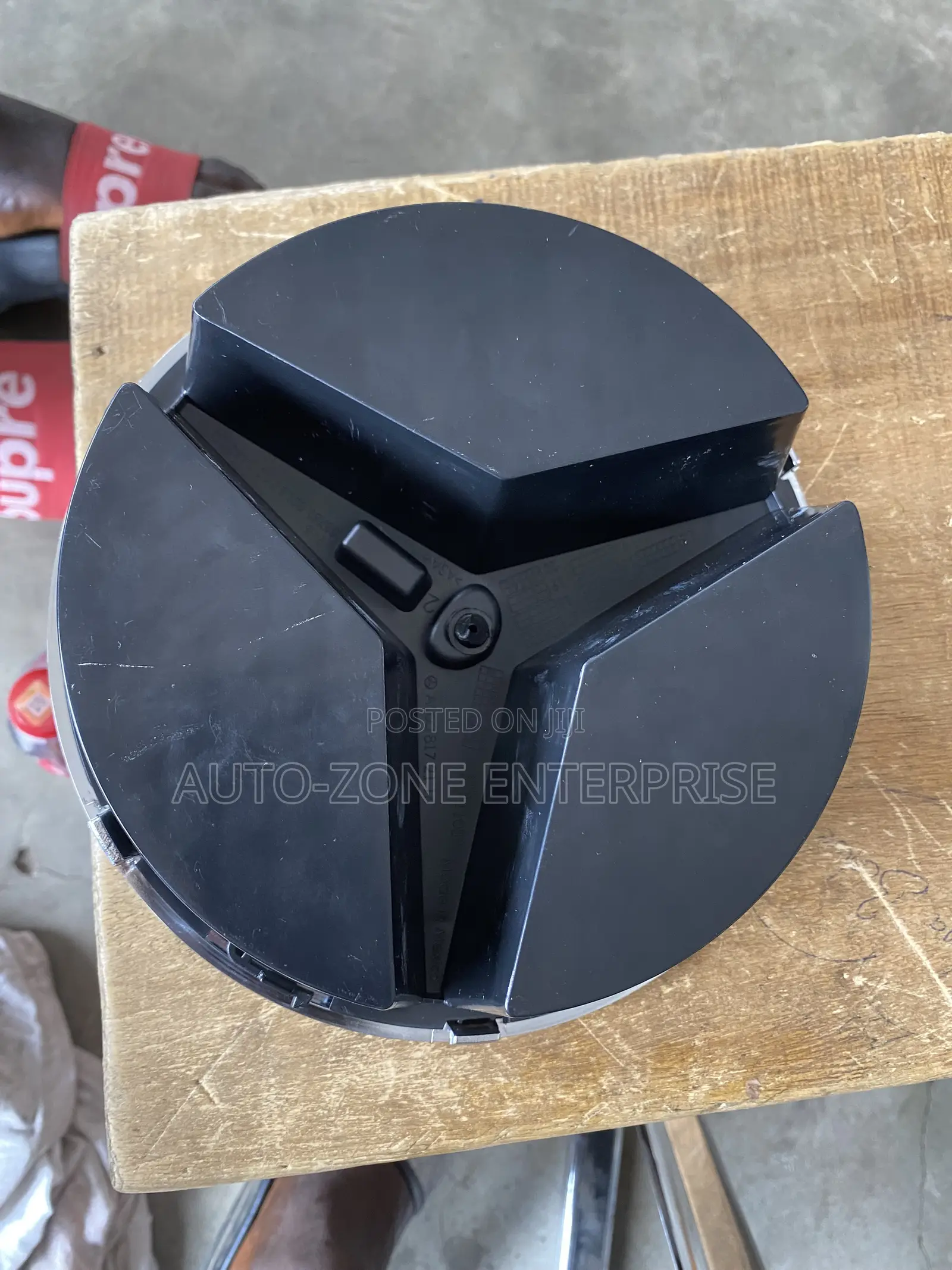 Mercedes Benz GLC-300 Front Bumper Crown