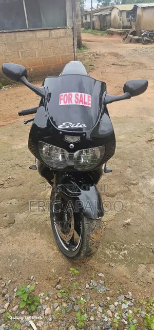 Honda CBR 2000 Black