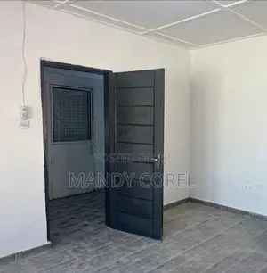 1bdrm Room & Parlour in Peace Clinic Area for rent