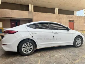 Hyundai Avante 2017 White