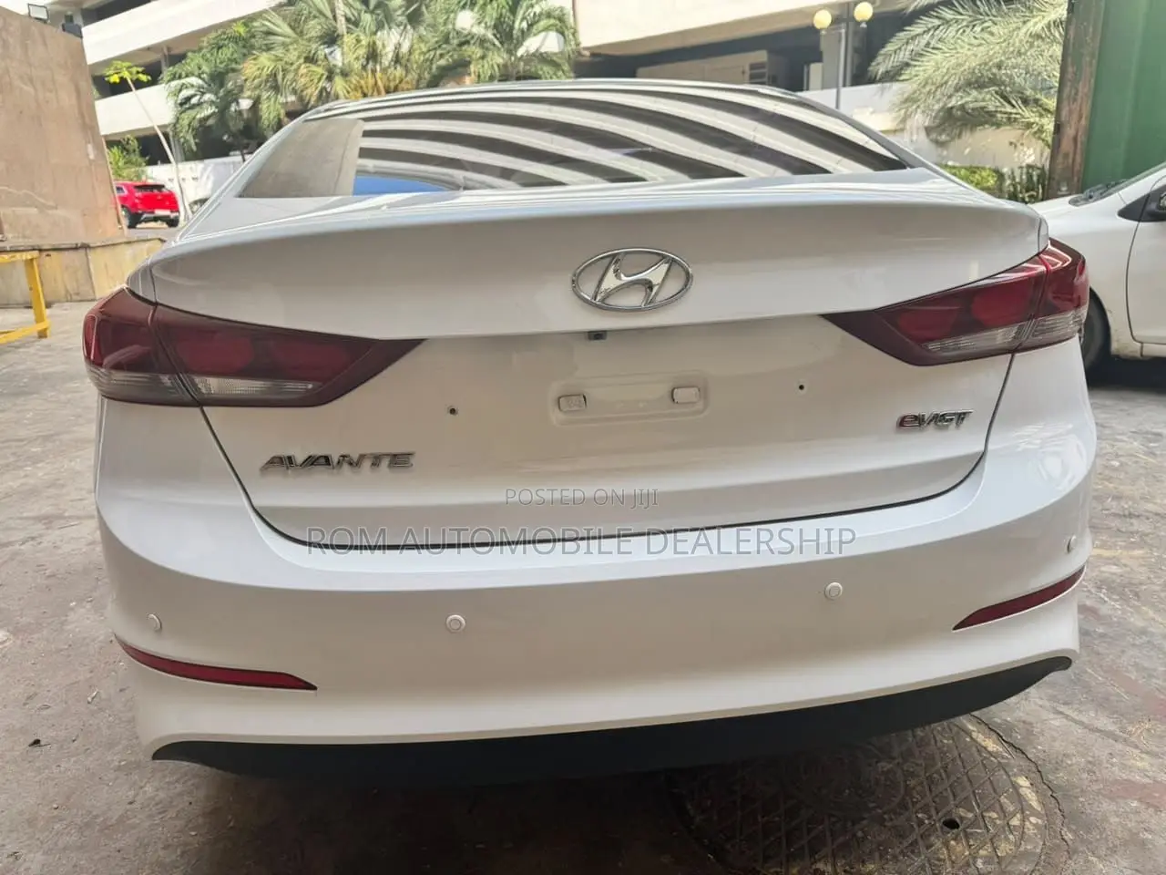 Hyundai Avante 2017 White