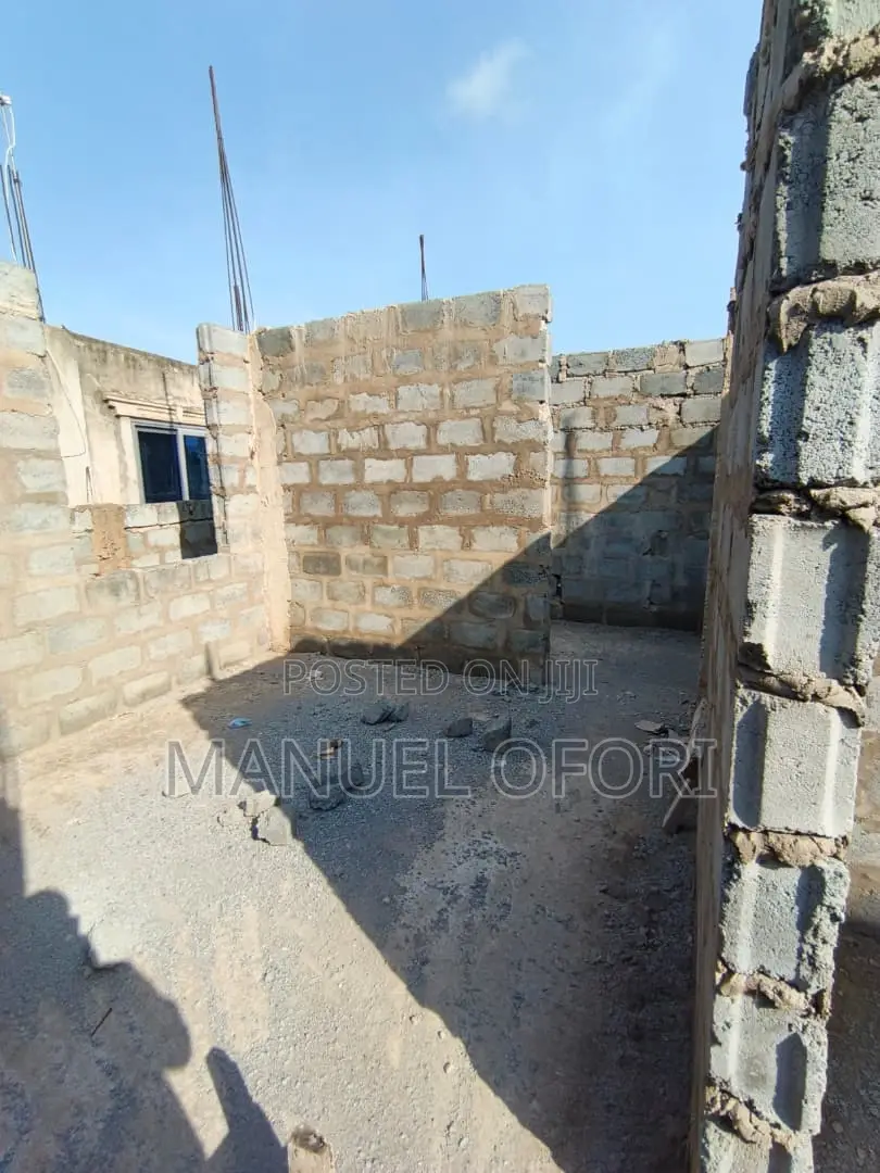 Apartments for Sale in Oyibi (Mensah Bar)