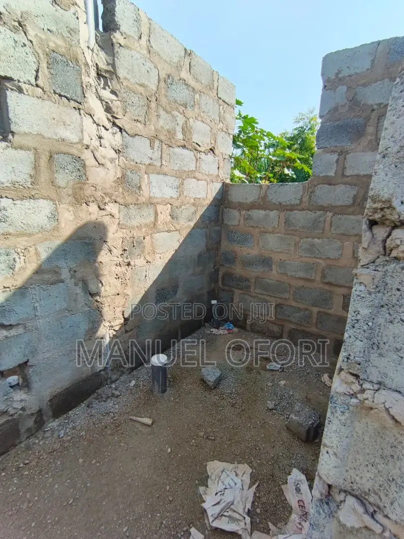 Apartments for Sale in Oyibi (Mensah Bar)