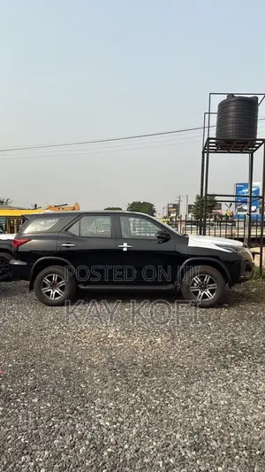 New Toyota Fortuner 2025 Black