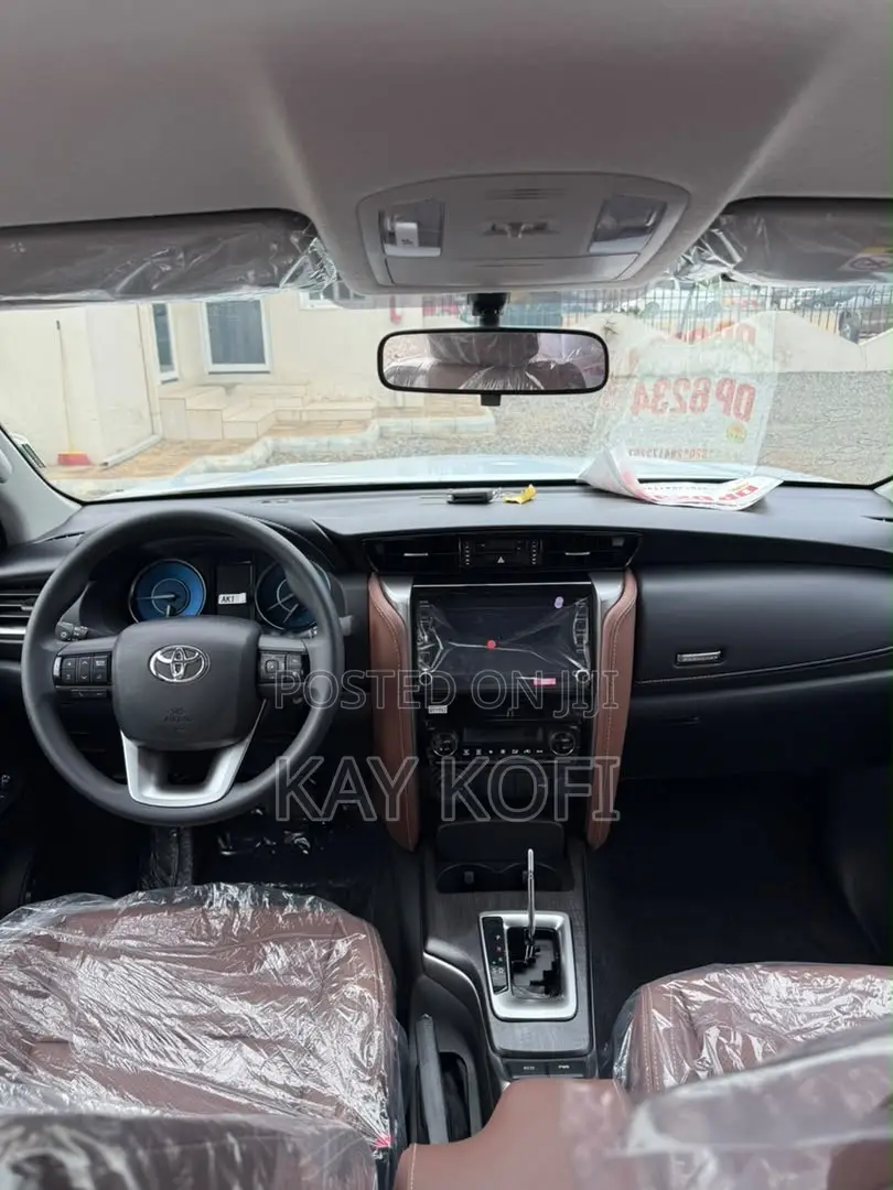 New Toyota Fortuner 2025 Black