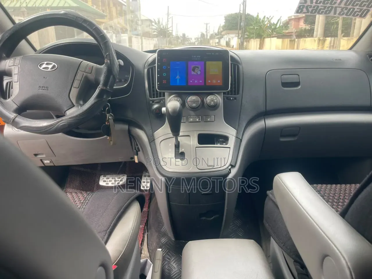 Hyundai Starex 2014 Yellow
