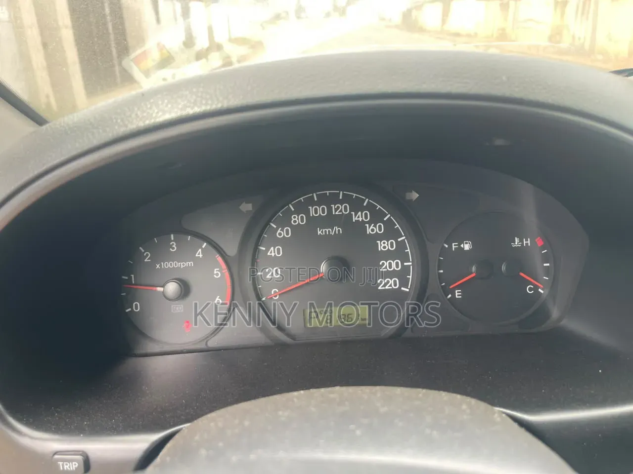 Hyundai Starex 2014 Yellow