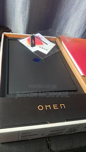 New Laptop HP Omen 15 24GB AMD Ryzen 7 SSD 1.5T
