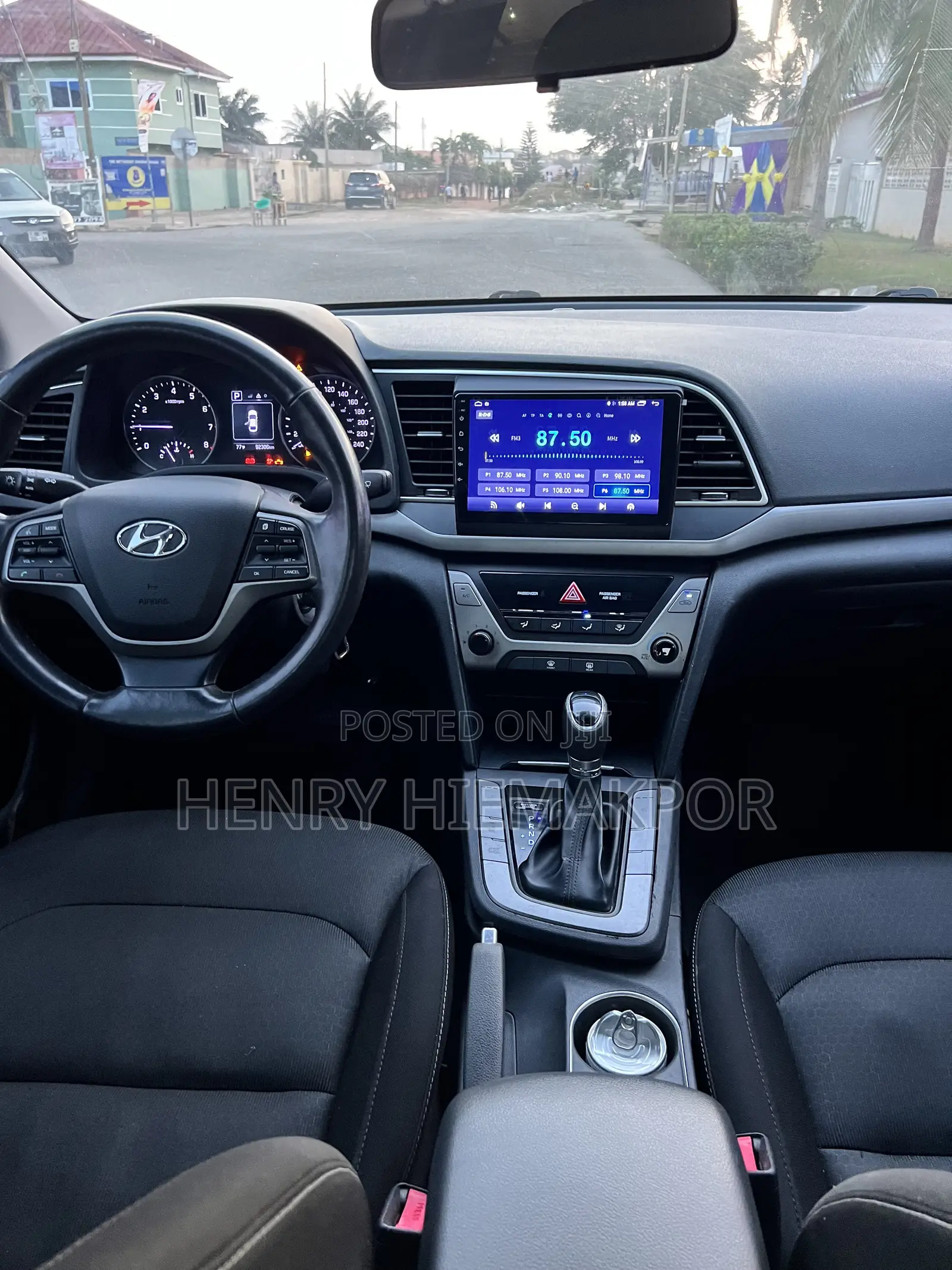 Hyundai Elantra 2016 Red