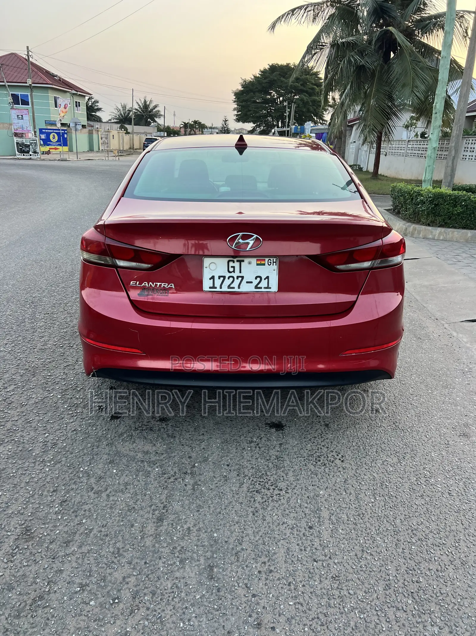 Hyundai Elantra 2016 Red