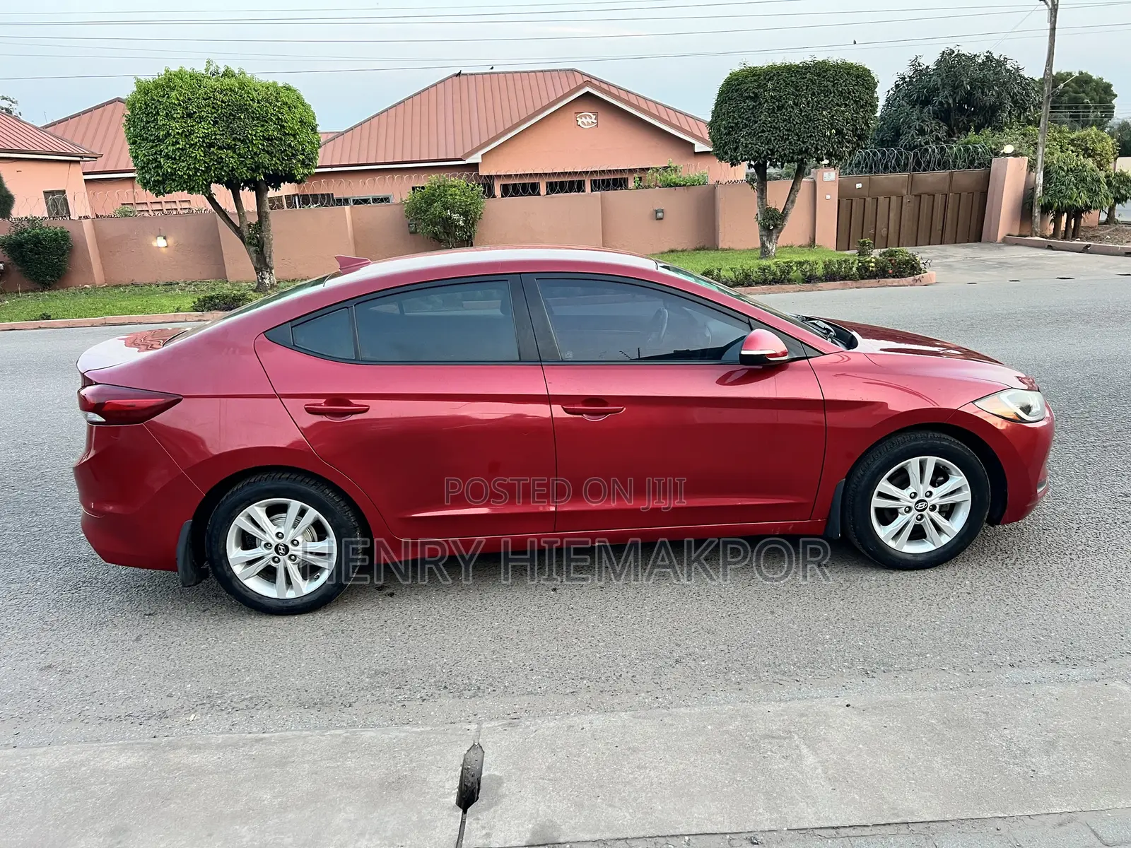 Hyundai Elantra 2016 Red