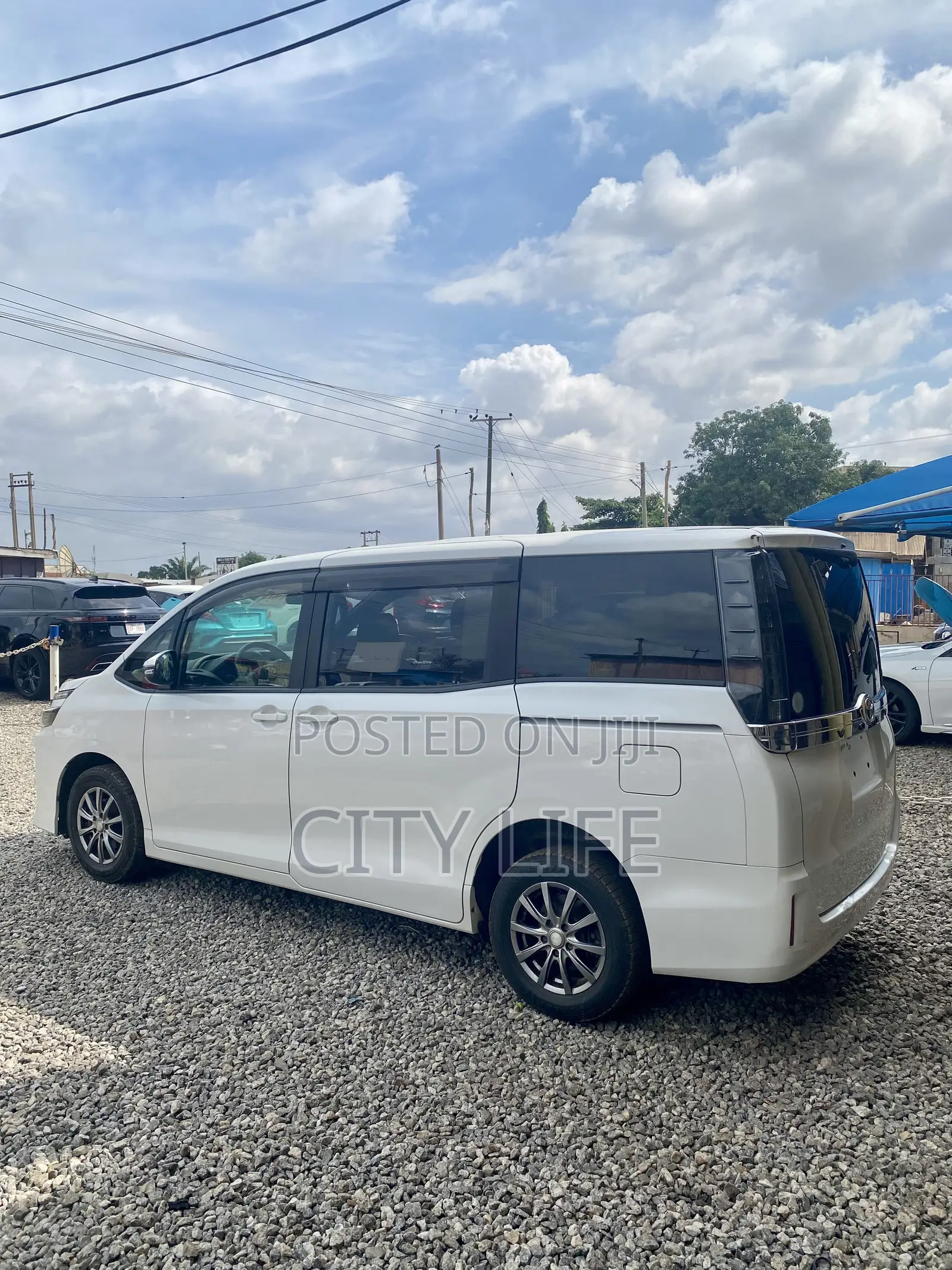 Toyota Voxy 2015 White