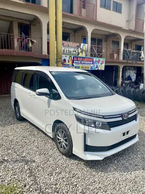 Toyota Voxy 2015 White