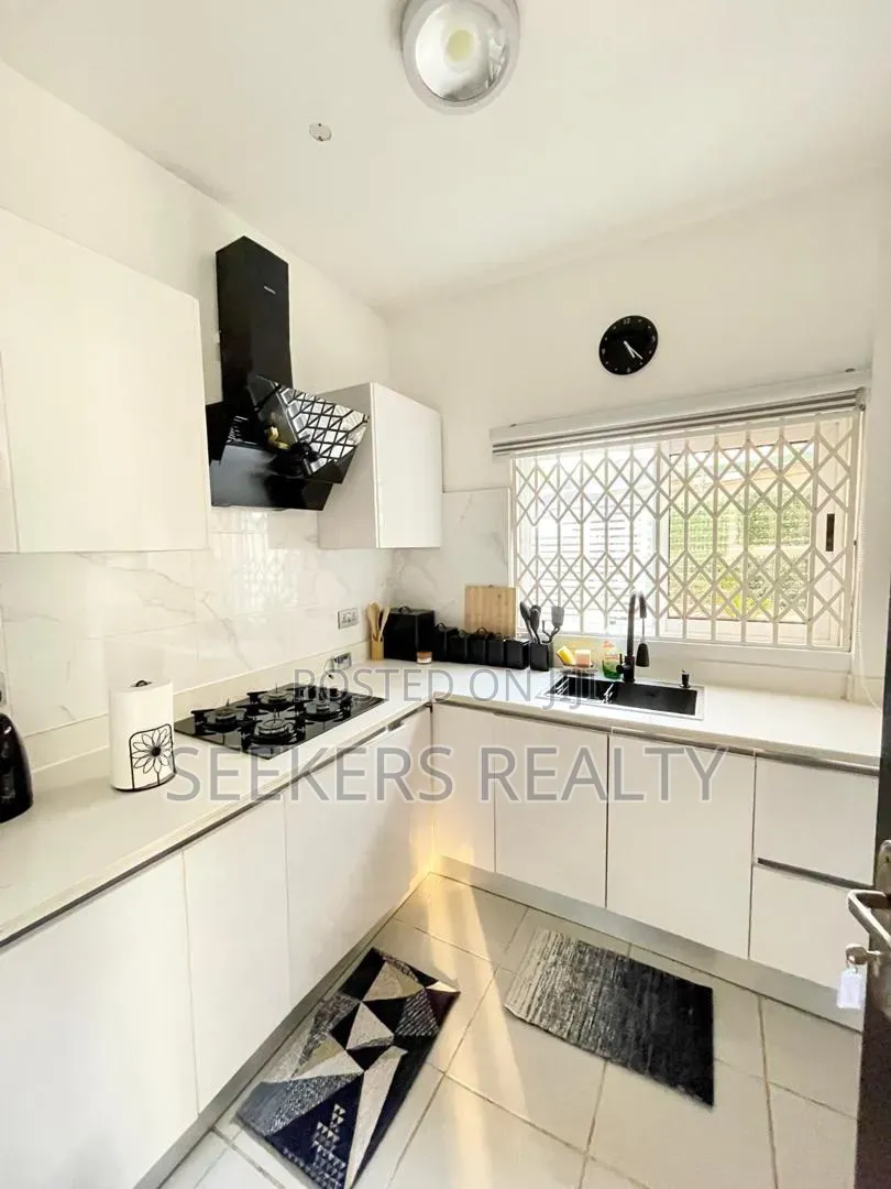 Furnished 2bdrm Apartment in Seekers Realty, Labone SHS Area for rent