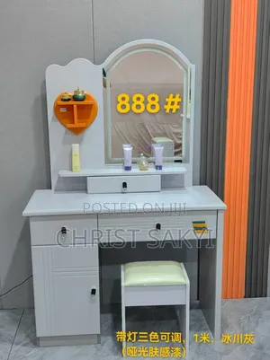 Vanity Dresser Set
