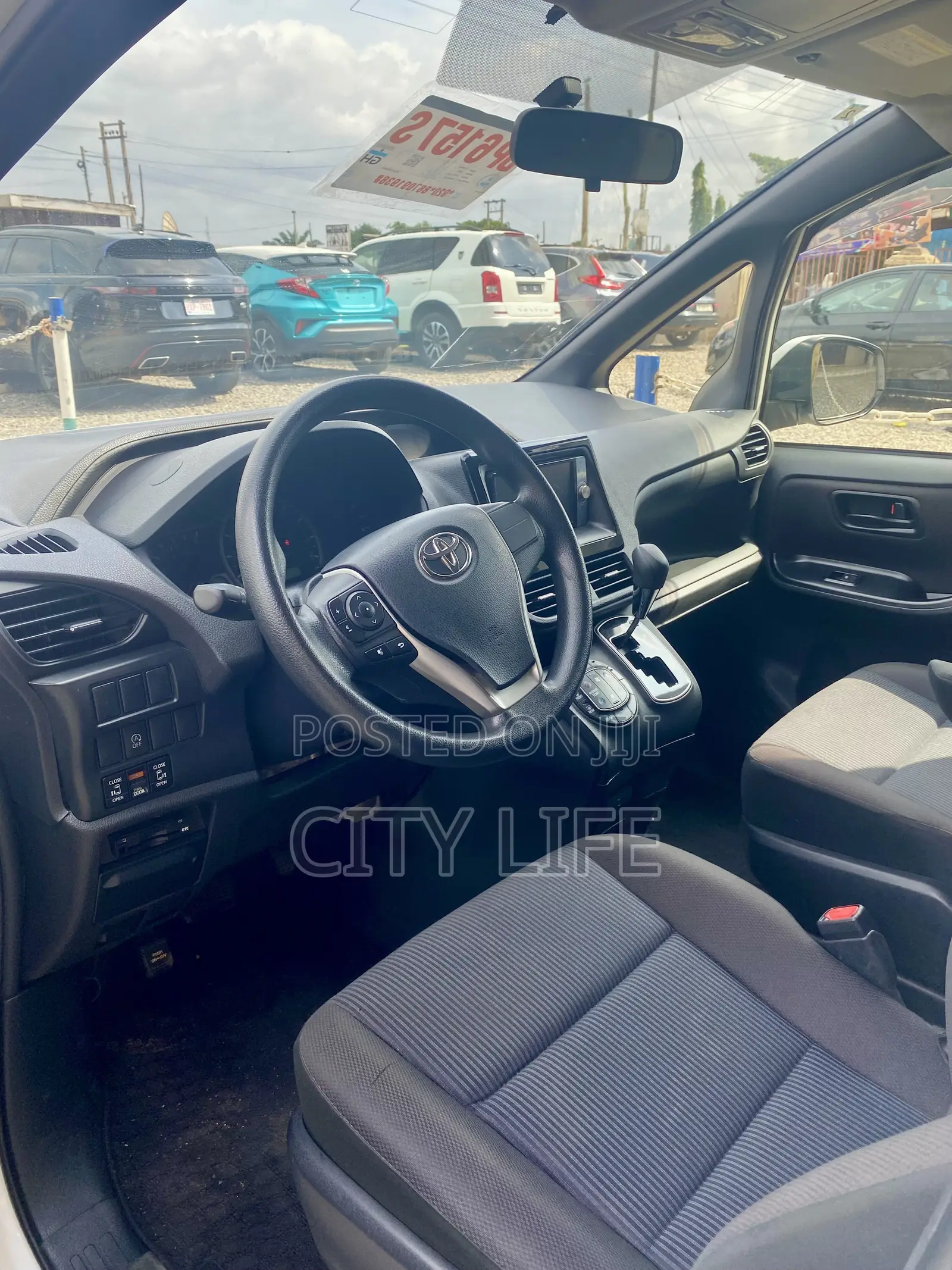 Toyota Voxy 2015 White