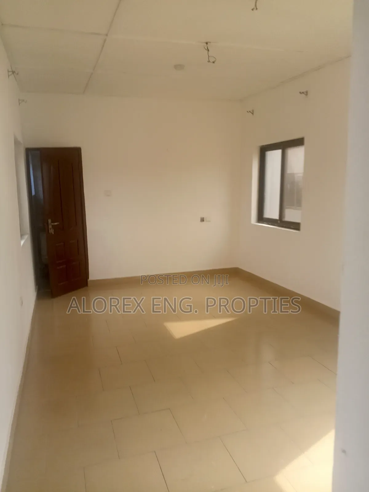 1bdrm Apartment in Foster Home, Frafraha for rent