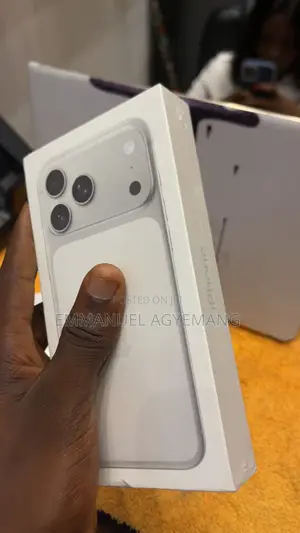 New Apple iPhone 17 Pro Max 256 GB Silver
