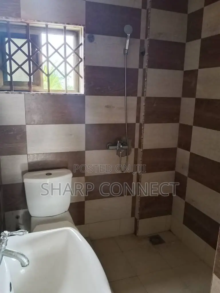 1bdrm Apartment in Sharp-Connect, Adade for rent