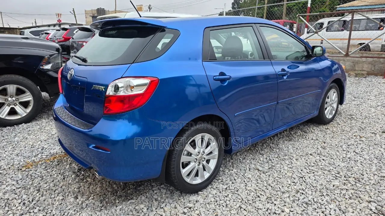 Toyota Matrix 2010 Blue