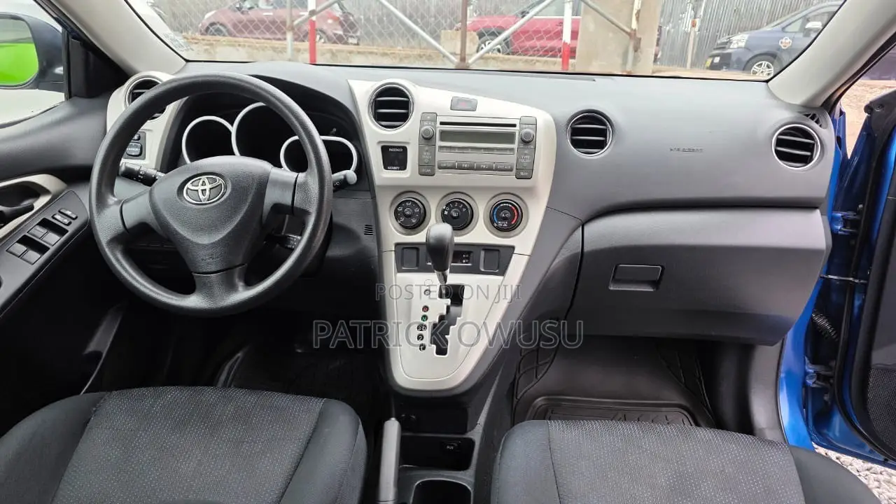 Toyota Matrix 2010 Blue