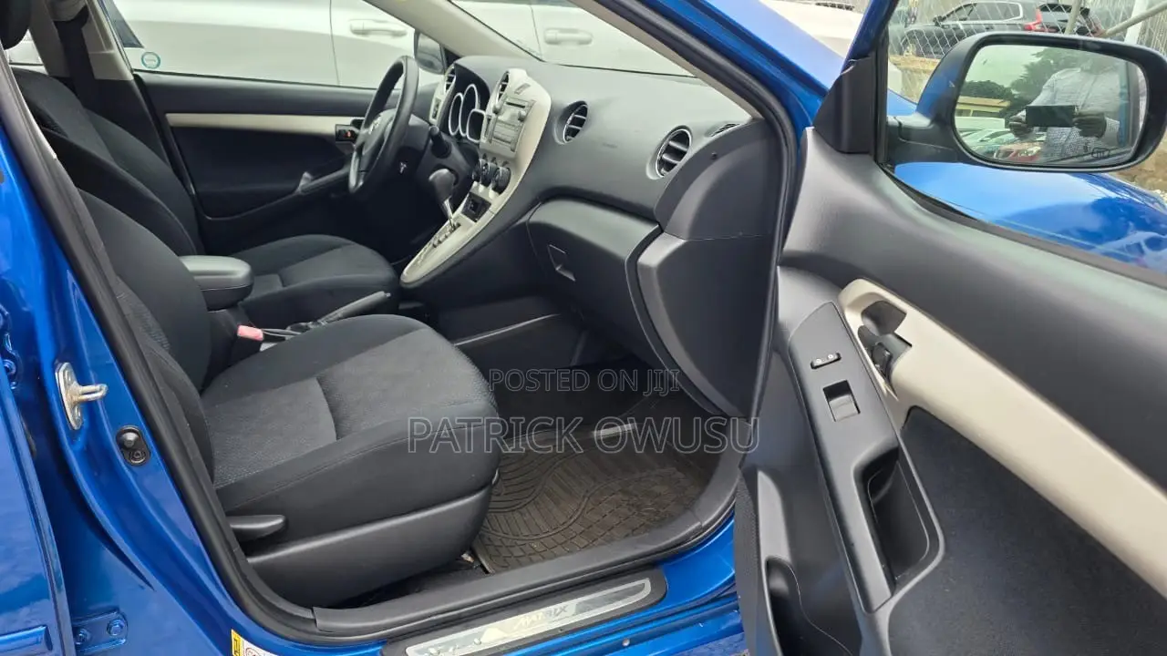 Toyota Matrix 2010 Blue