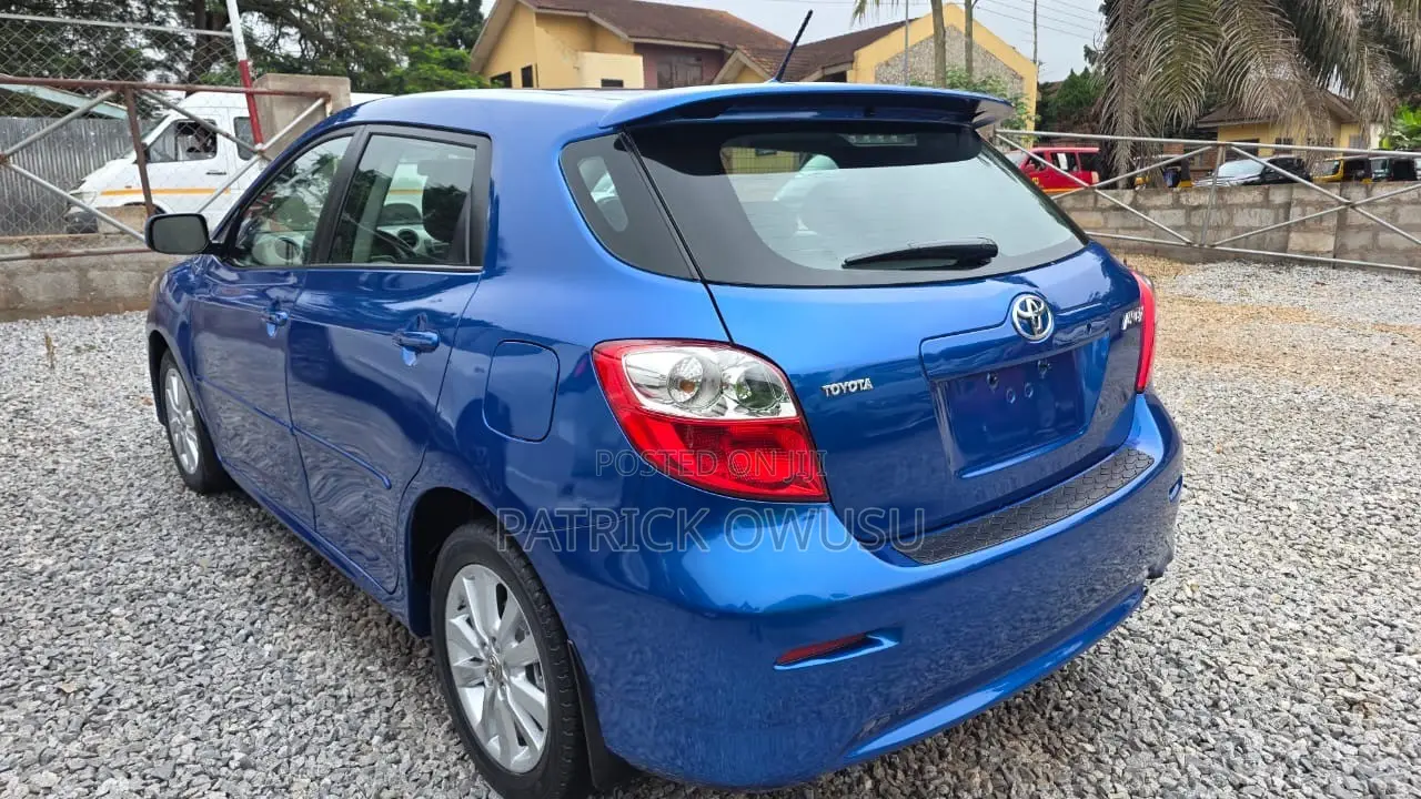Toyota Matrix 2010 Blue