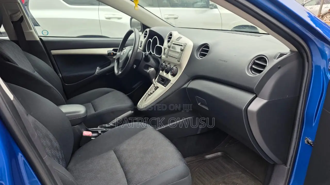 Toyota Matrix 2010 Blue
