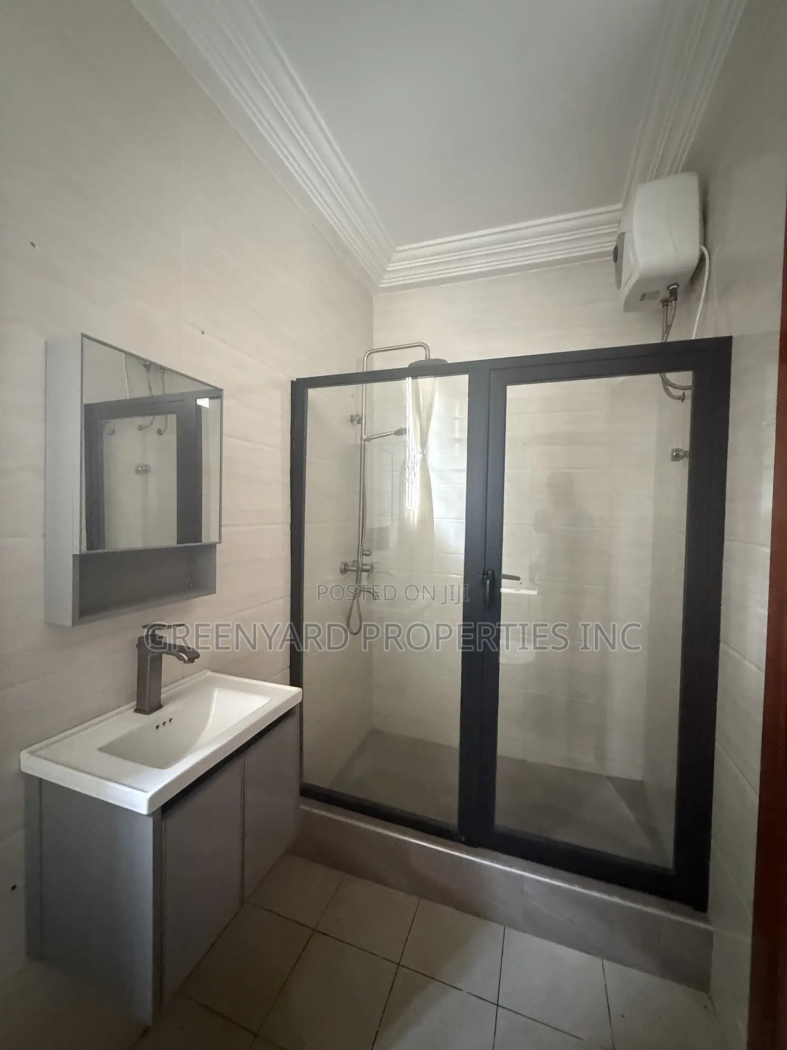 3bdrm Apartment in Mempasem, East Legon for rent