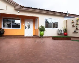 Furnished 2bdrm House in Lake Side Estate for rent